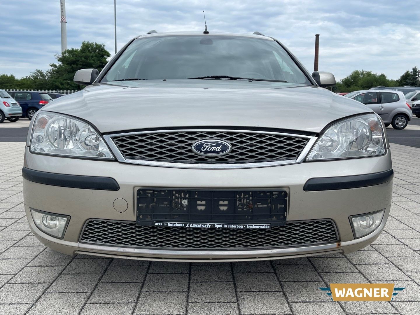 Fahrzeugabbildung Ford Mondeo Turnier Ghia Klimaanlage Sitzheizung