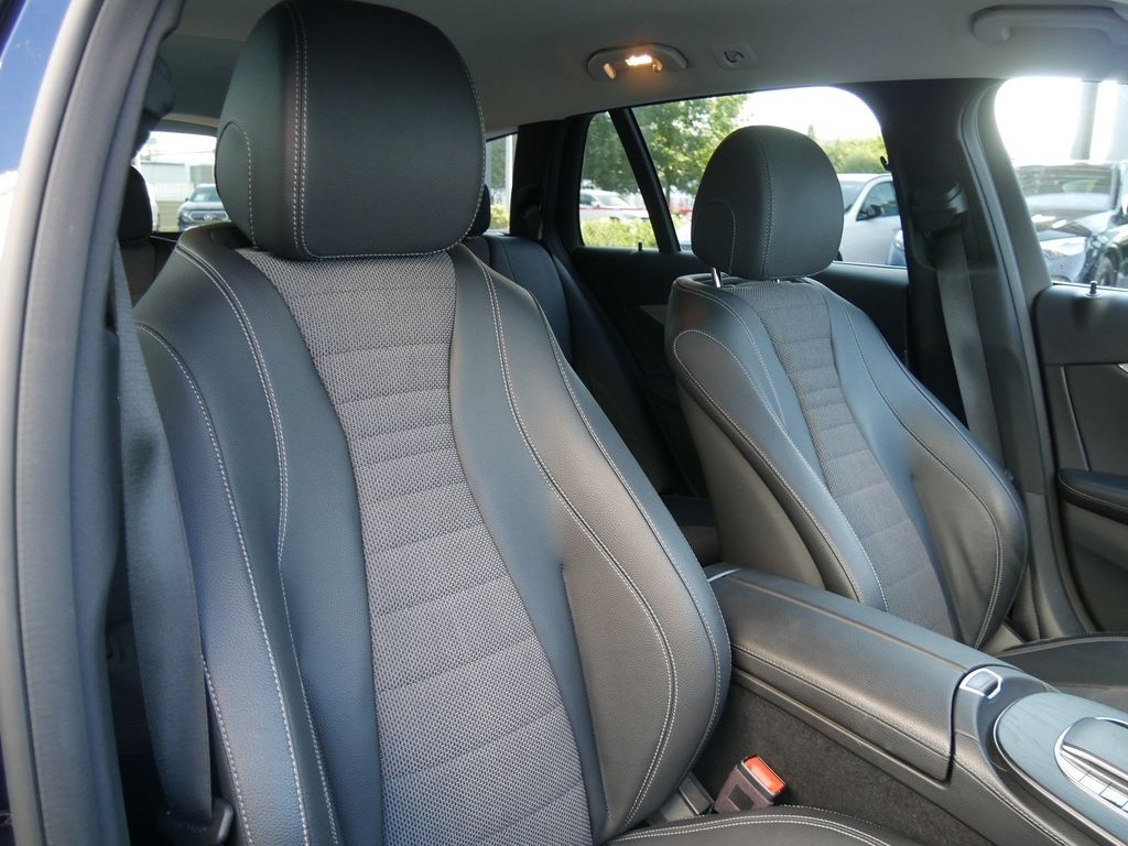 Mercedes-Benz E 300 de T-Modell |Avantgarde|DISTR|LED|NAVI|AHK