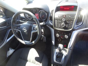 Opel Zafira - 12
