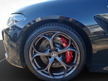 Alfa Romeo Giulia Quadrifoglio 2.9 V6 Bi-Turbo Kam.+KeyLess