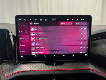 Skoda Kodiaq 2.0 TDI 4x4 Sportline Pano AHK 7-Sitze