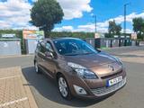 Renault grande scenic 2 Liter Diesel - Renault Scenic Gebrauchtwagen in Nürnberg