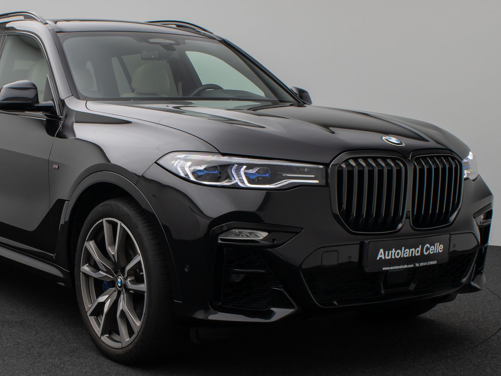 Fahrzeugabbildung BMW X7 M50i Laser 360°HUD DAB H/K SoftCL AHK 22Zoll