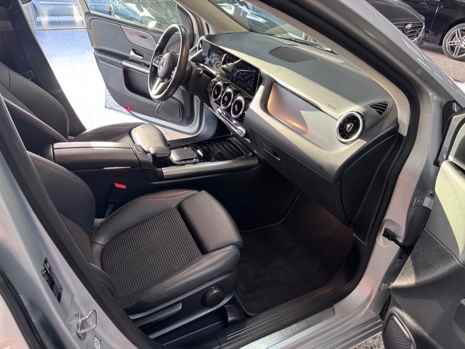 Mercedes-Benz B 180*PROGRESSIVE*AHK*KAMERA*LED*MBUX*BUSINESS* foto 24