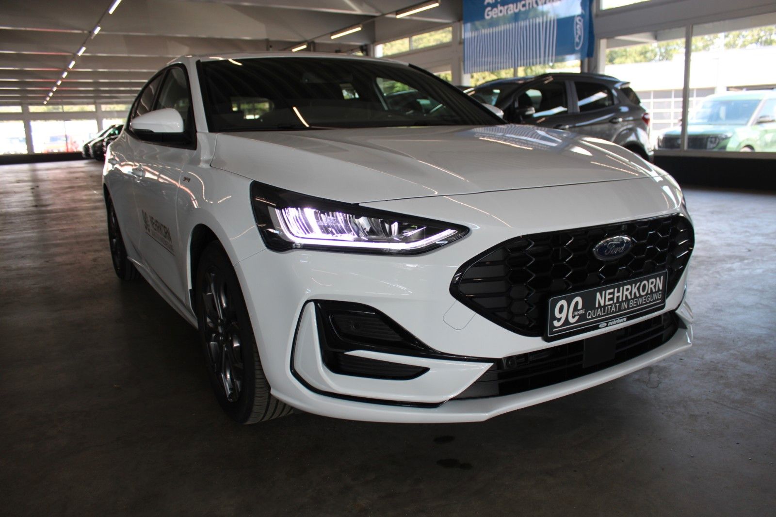 Fahrzeugabbildung Ford Focus MHEV ST-Line FahrerAssistenz + WinterPaket