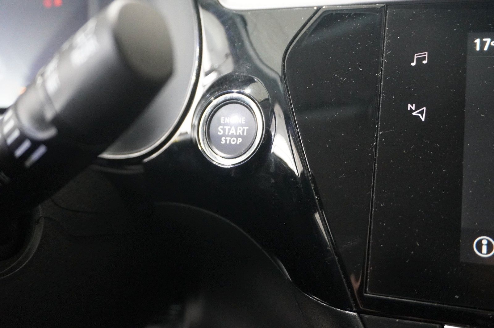 Fahrzeugabbildung Opel Corsa-e F FACELIFT 3-PHASIG NAVI/LED/DAB/11KW/SH