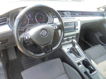 Volkswagen Passat Variant - 10