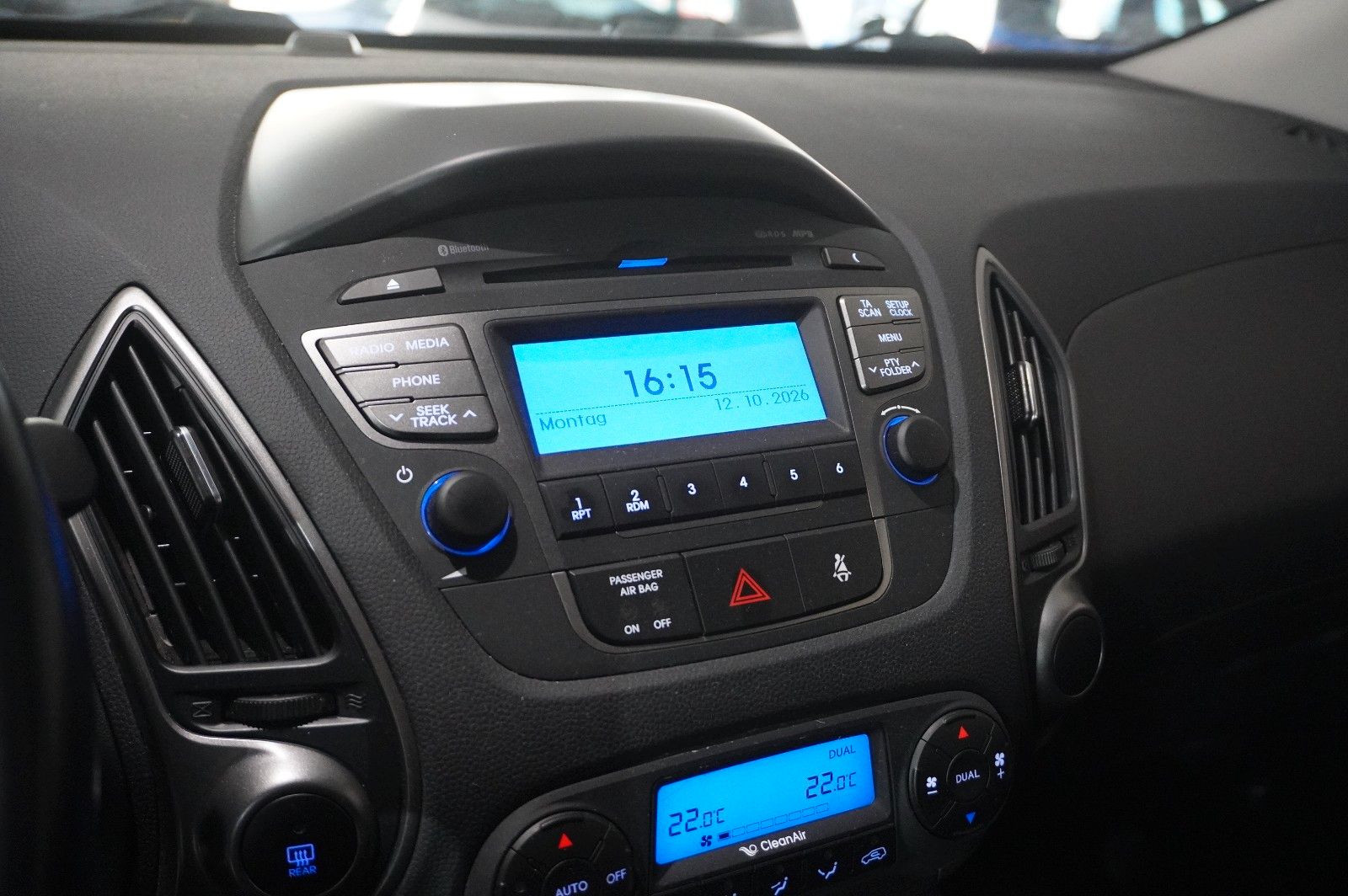 Fahrzeugabbildung Hyundai ix35 1.6 GDI FINALE LED/KLIMA/SHZ/PDC/TEMP./AHK