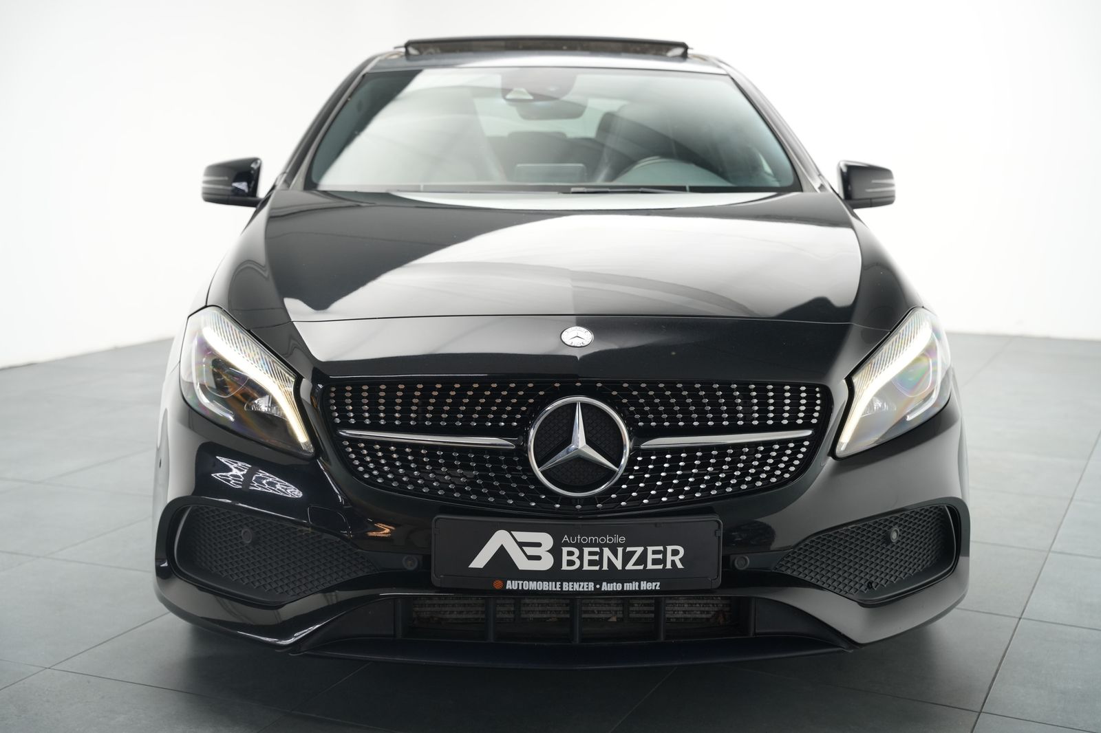 Fahrzeugabbildung Mercedes-Benz A A 220 CDI *AMG-Paket*Automatik*Panorama*SHZ*