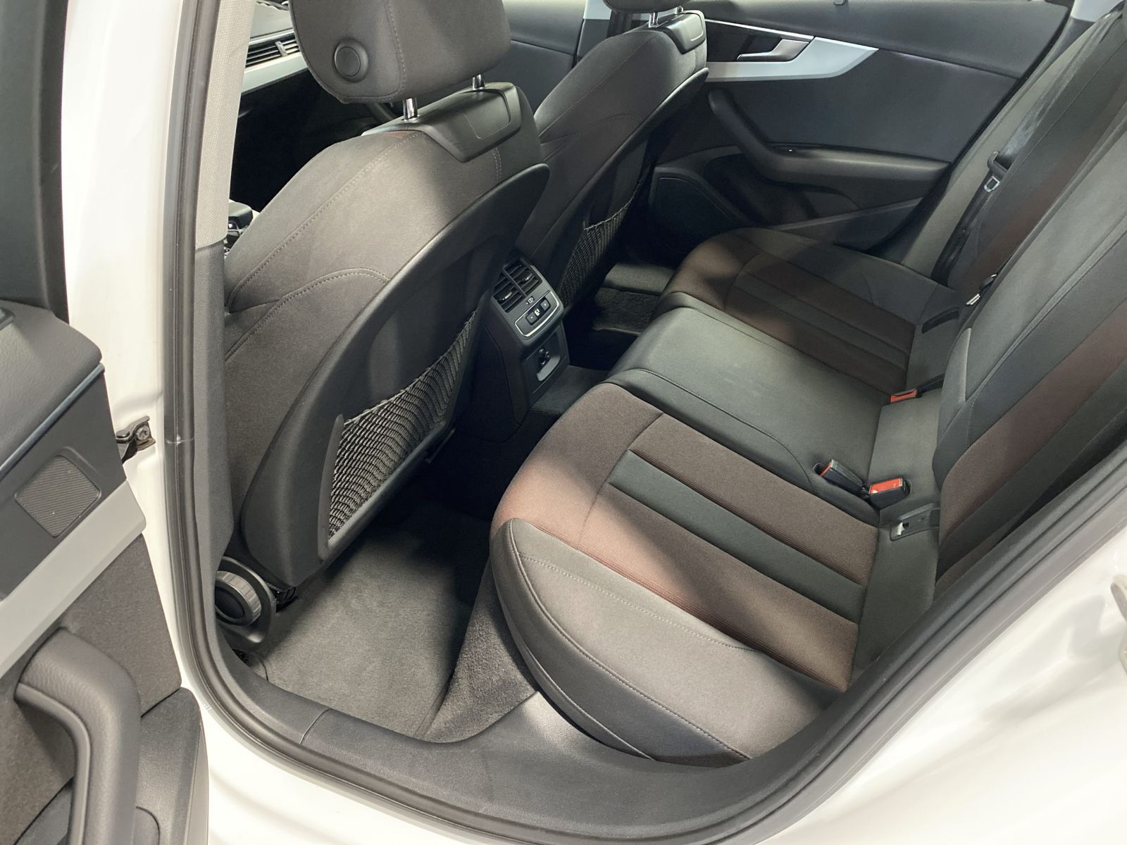 Audi A4 - Bild 8