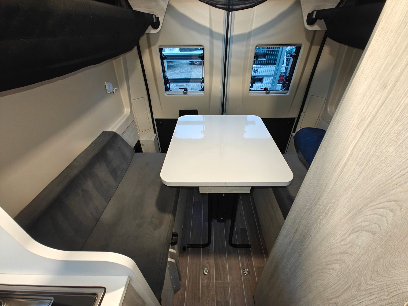 Fahrzeugabbildung Roller Team Livingstone Next 540 - SAT, TV, Solar, Kamera -