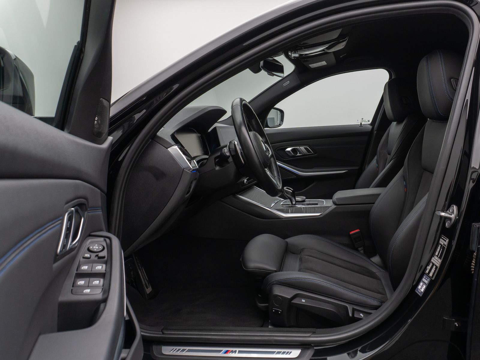 Fahrzeugabbildung BMW 320d  M Sport Laser Kamera DAB H/K Komfort Alarm