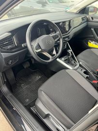 Volkswagen Polo - 11