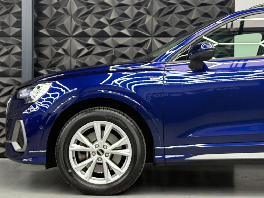 Audi Q3 40 TDI quattro S line, Foto 4 von 50