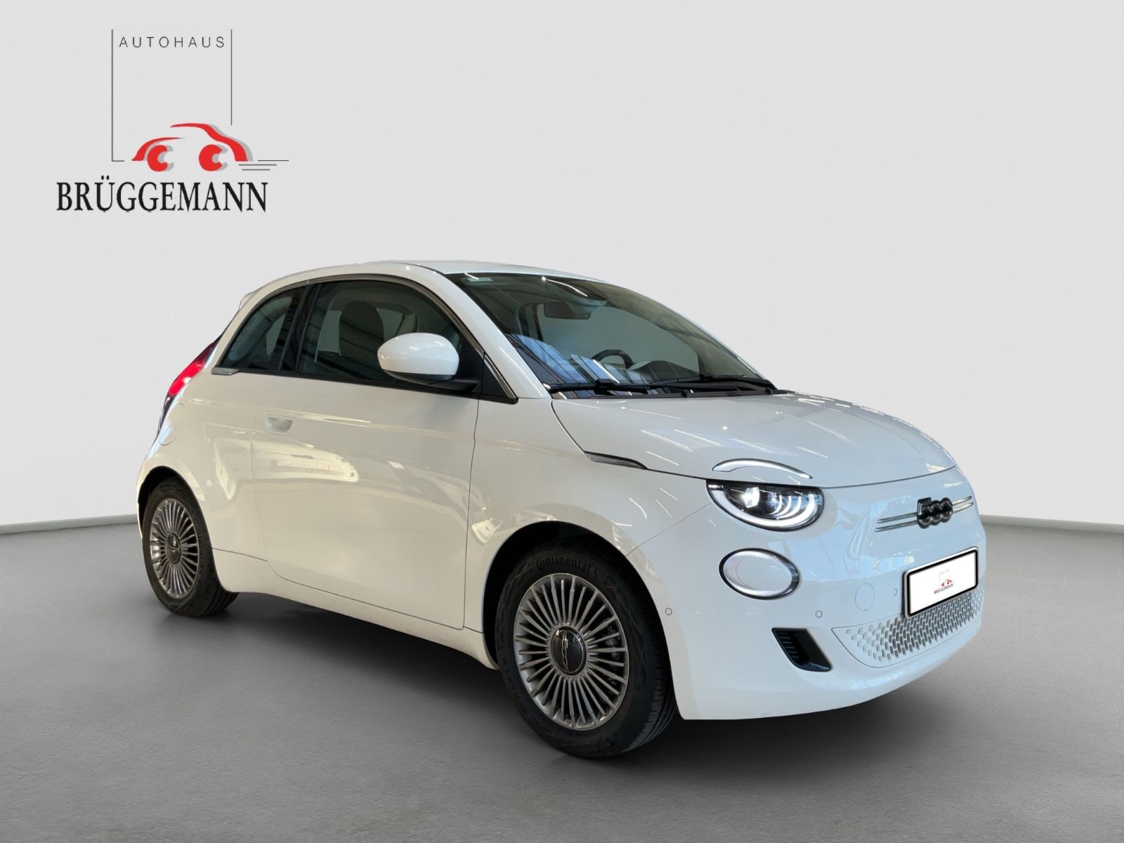 Fahrzeugabbildung Fiat 500e + Komfort Paket, Style Paket
