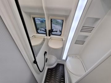 Westfalia James Cook 600 D Classic 3,5t SOLAR Lithium AHK