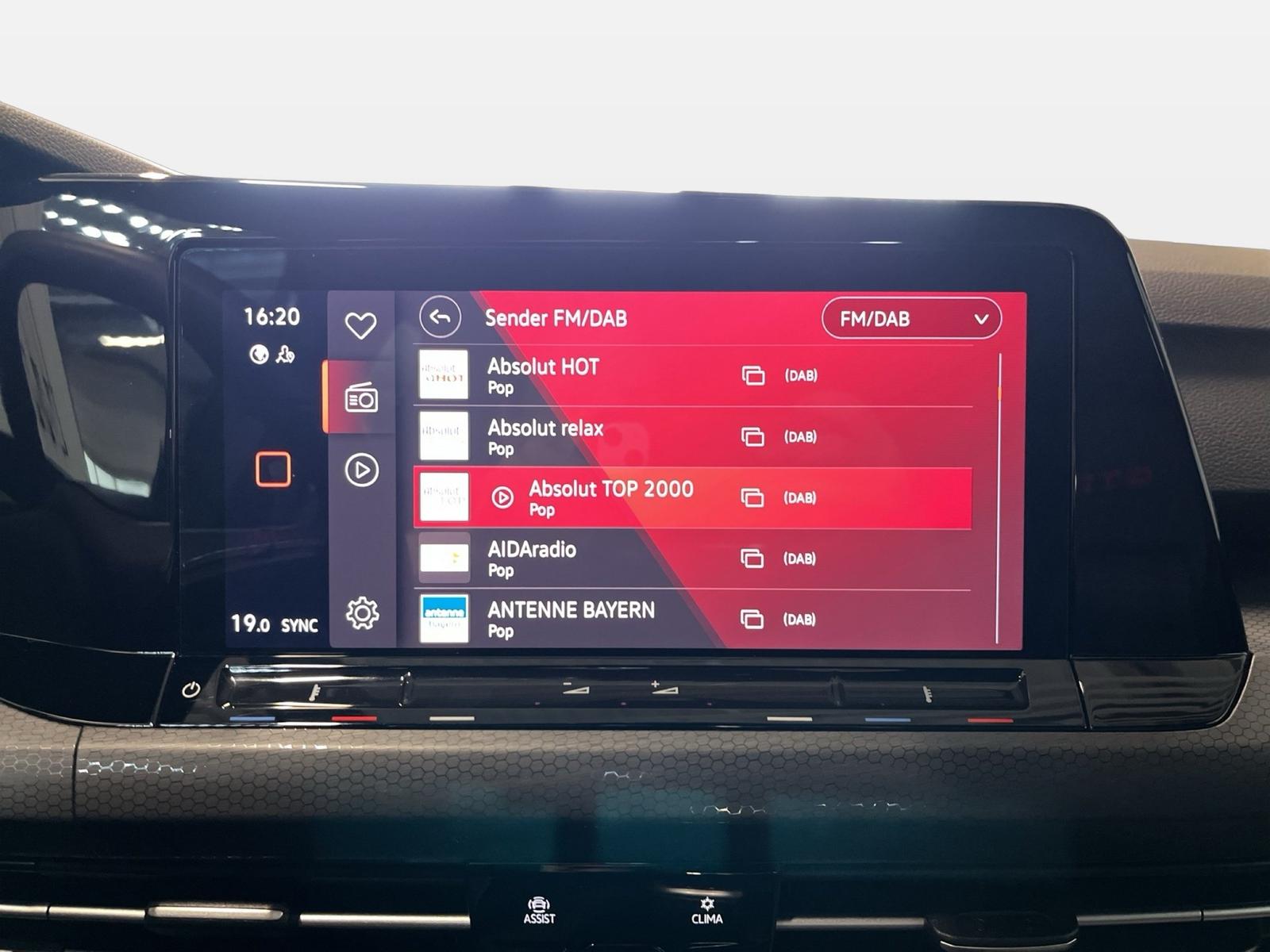 Volkswagen Golf VIII GTI 2.0 TSI LED PDC SoundSys SportS., миниатюра 15
