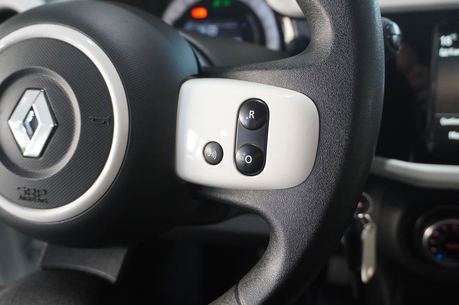 Fahrzeugabbildung Renault Twingo Zen Electric NAVI/LED/USB/TOUCH/DAB/SPORT