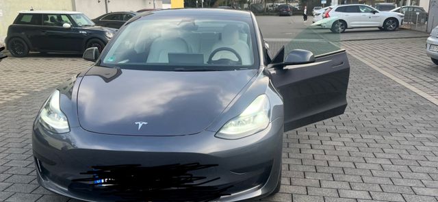 Tesla Model 3 Hinterradantrieb RWD RWD