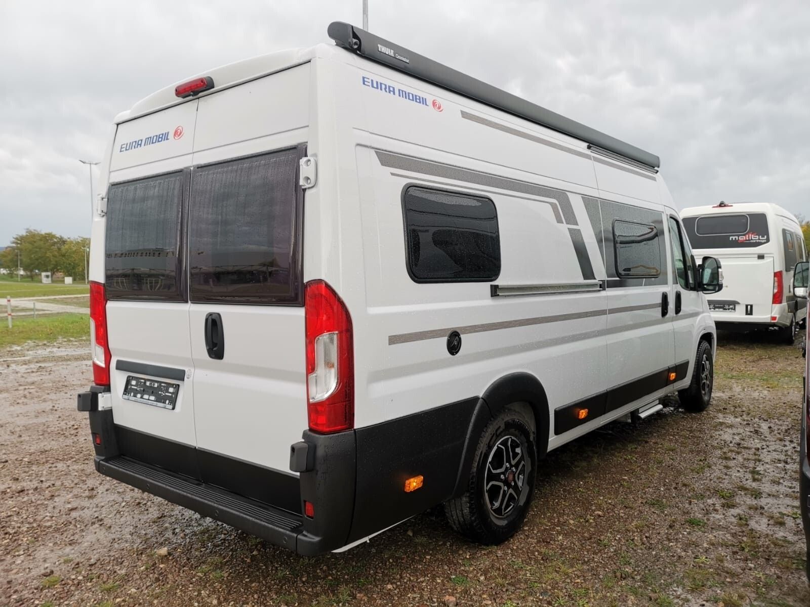 Fahrzeugabbildung Eura Mobil Van V 635 HB Fahrassistenz- & Mondial Plus Paket