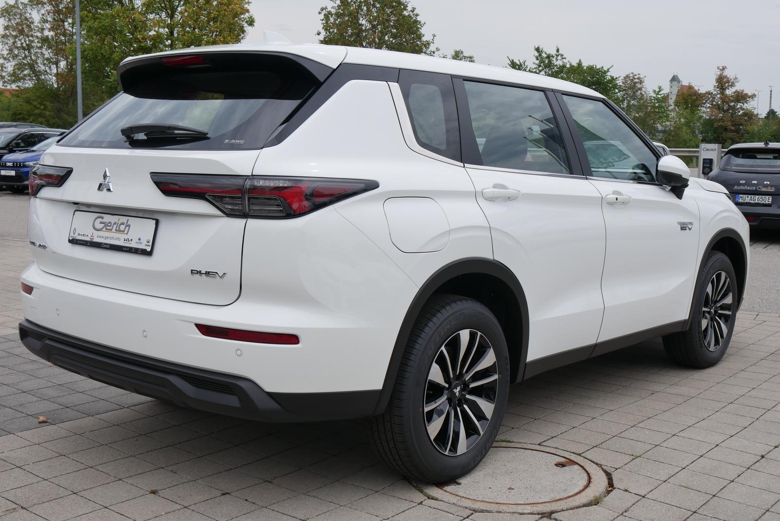 Mitsubishi Outlander 2.4 PHEV 100 kW S-AWC Diamant