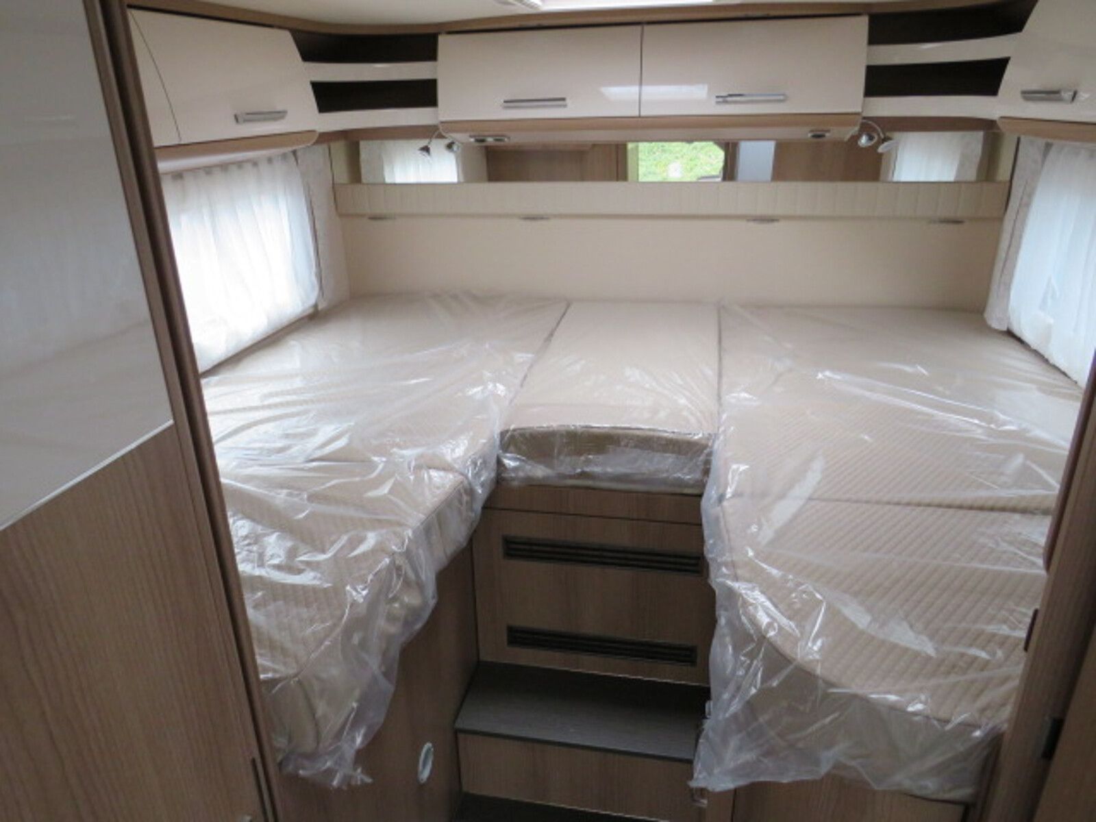 Fahrzeugabbildung Carthago c-tourer I  149 LE Mark/SAT/Dach-Klima/Hubstütz.