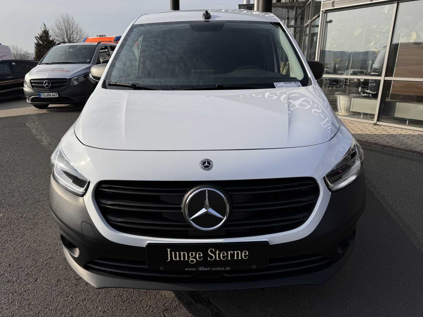 Fahrzeugabbildung Mercedes-Benz ECitan Kasten Klimaautom. Kamera SHZ MBUX AHK