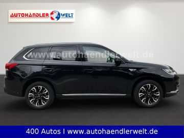 Mitsubishi Outlander - 4