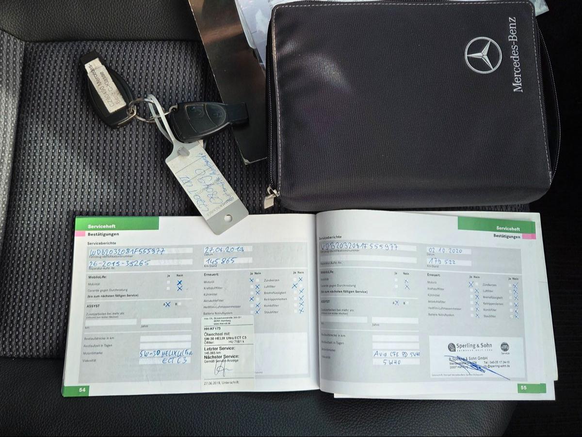 Mercedes-Benz C220 2004 — photo 23