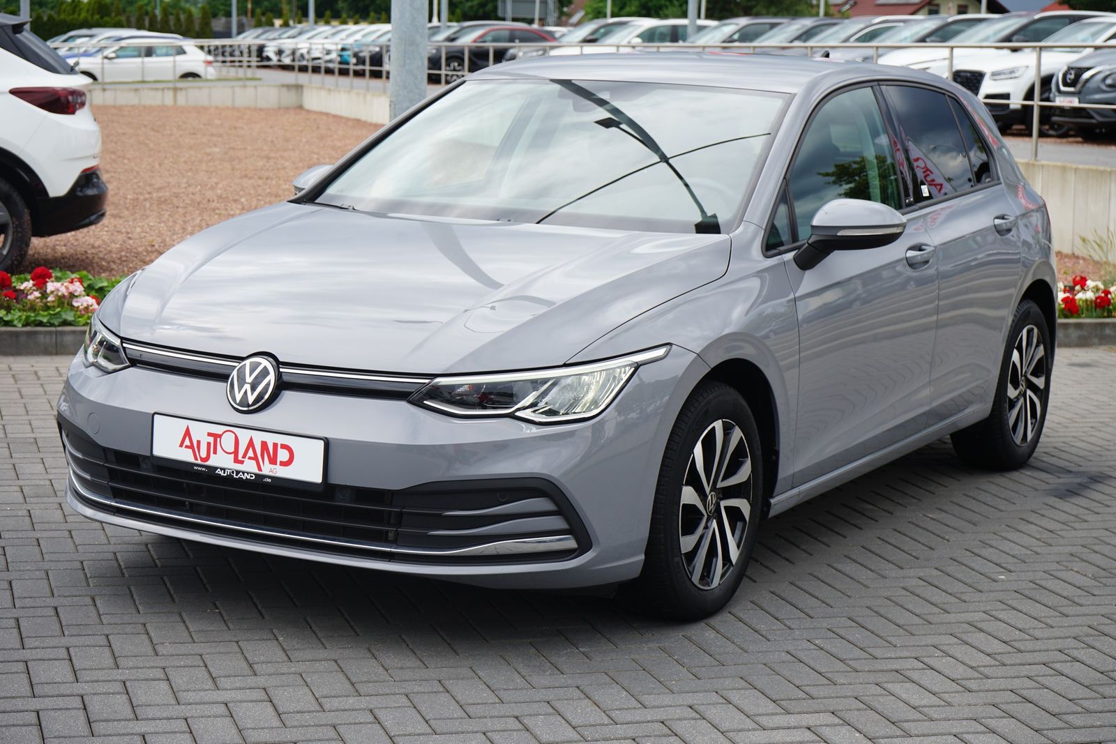 Volkswagen Golf VIII 1.5 TSI Active LED Navi ACC Klimaaut. imagem 2