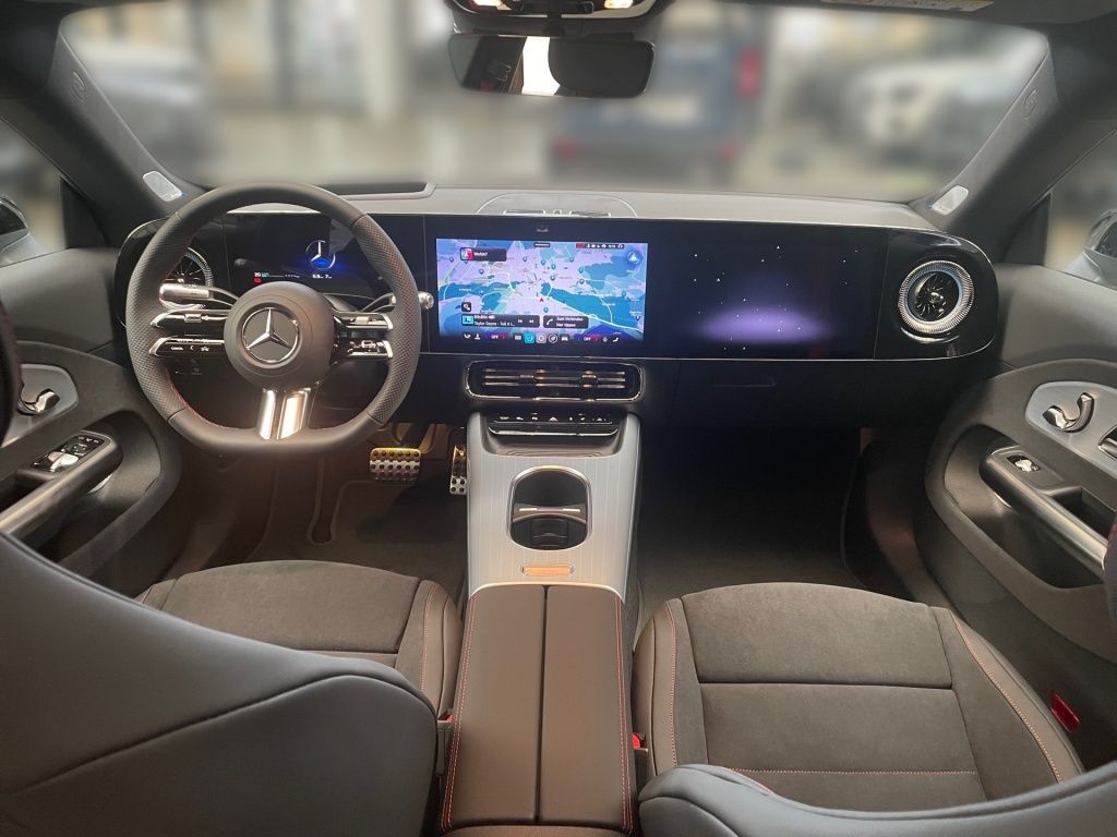 Fahrzeugabbildung Mercedes-Benz CLA 220 4M +AMG+NIGHT+AHK+SUPERSCREEN+BURM+MEMOR