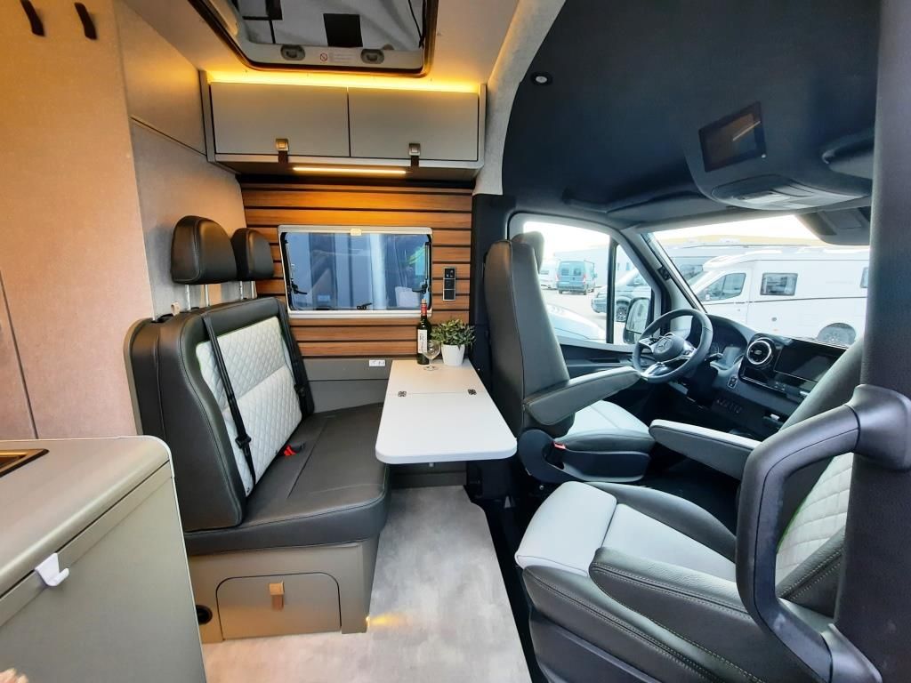 Fahrzeugabbildung HYMER / ERIBA / HYMERCAR Camper Van GRAND CANYON S 600 CROSSOVER Verfüg./
