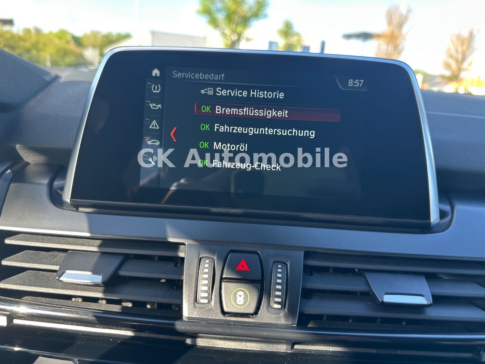 Fahrzeugabbildung BMW 218i Active Tourer Advantage Automatik/Navi/AHK