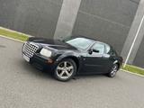 Chrysler 300C 2.7 V6 Autom.*Leder*LM*Sedan - Chrysler 300C: 2.7