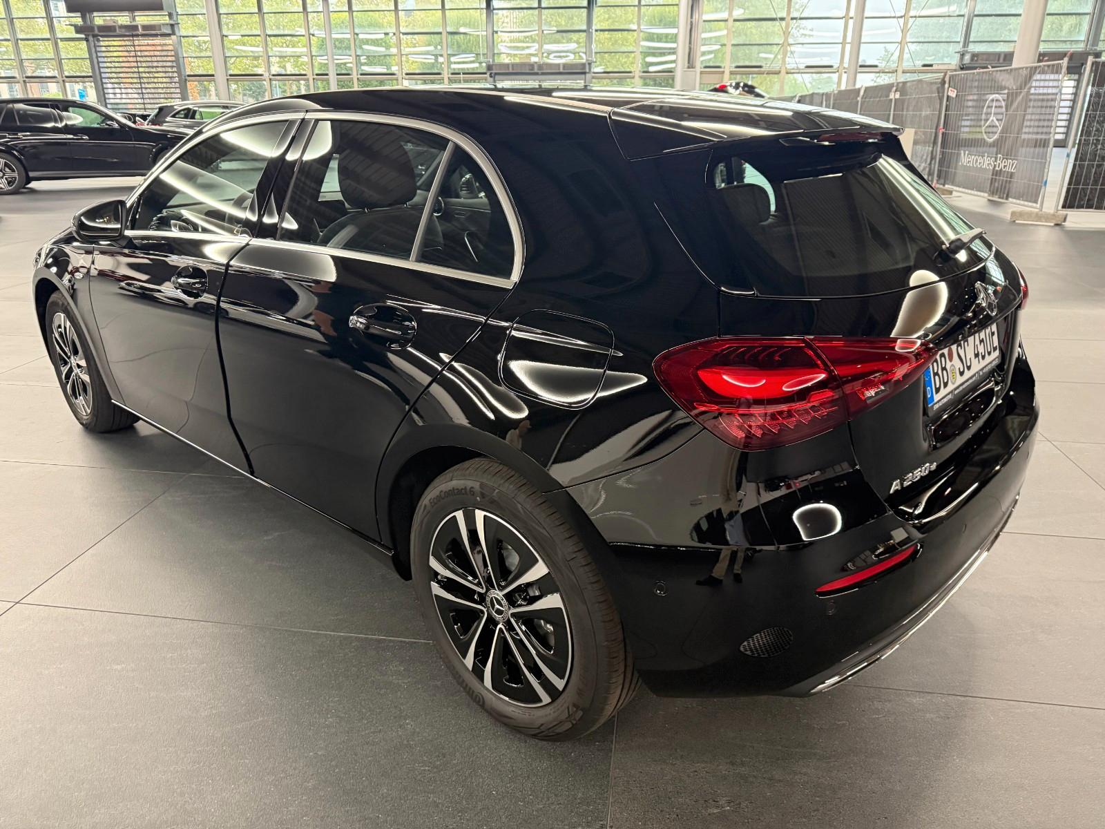 Mercedes-Benz A 250 e
