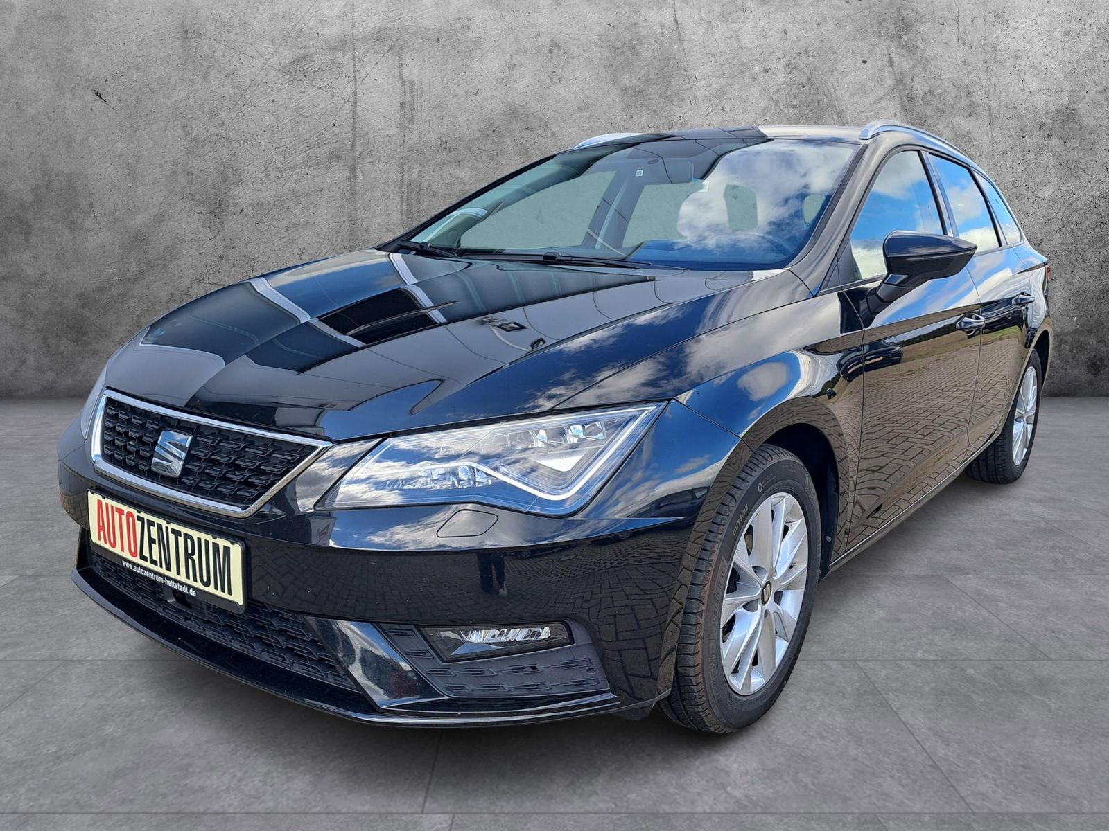 Fahrzeugabbildung SEAT Leon Style KOMBI 2.0TDI DSG NAVI LED WINTERPAKET