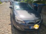 Opel Astra 1.4 Turbo unfallfrei  - Opel Astra aus 2011: Turbo