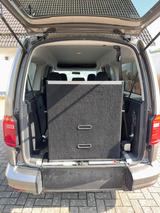 Volkswagen Caddy Maxi mit API Flex Rampe behindertengerecht - Volkswagen Caddy Maxi: Von Privat