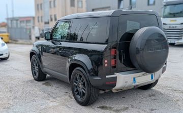 Land-Rover Defender - 3