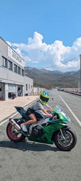 Aprilia Rsv4 Race - APRILIA RSV4