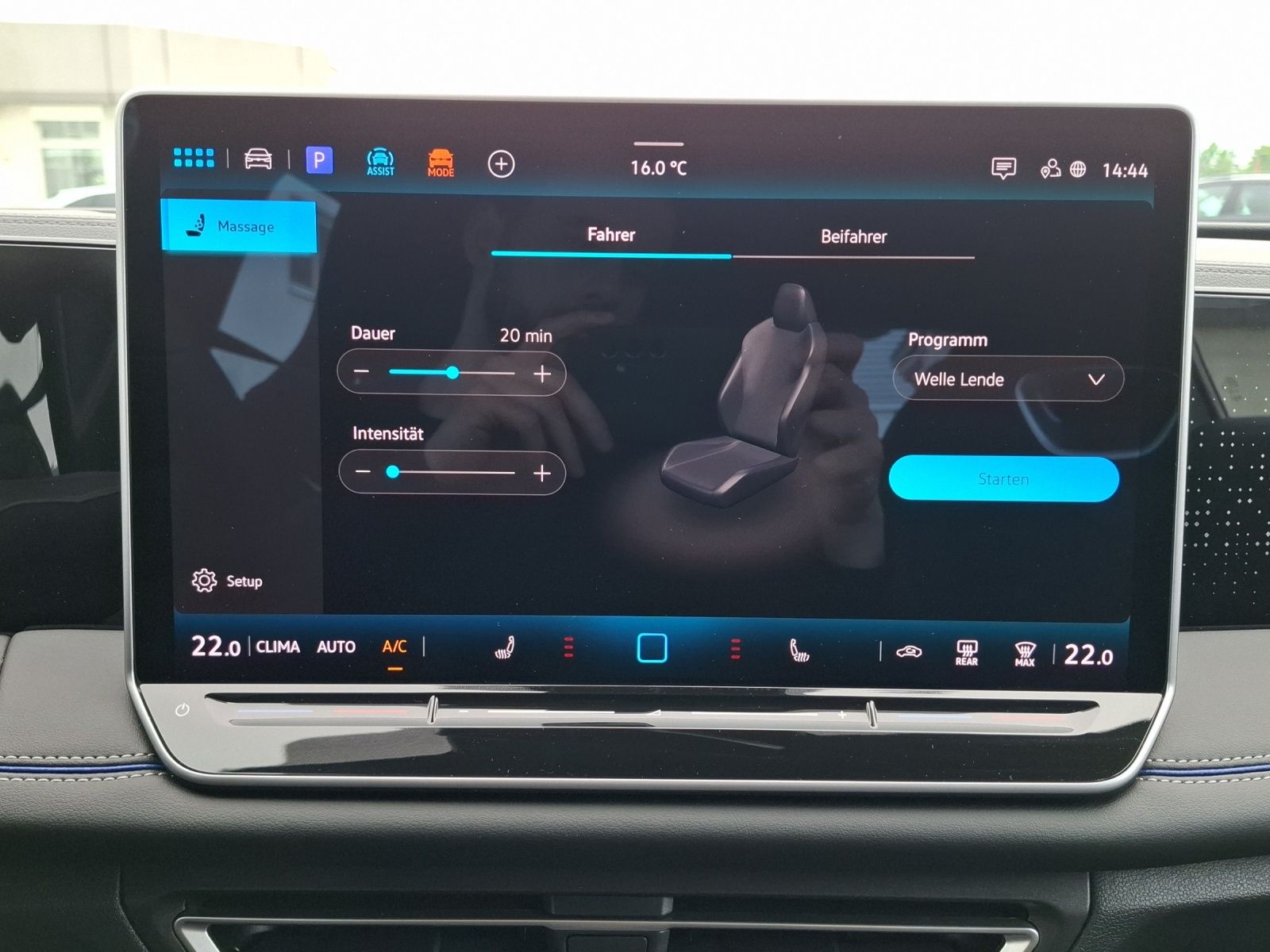 Fahrzeugabbildung Volkswagen Tiguan eTSI R-Line DSG Standhzg. Matrix AHK Navi