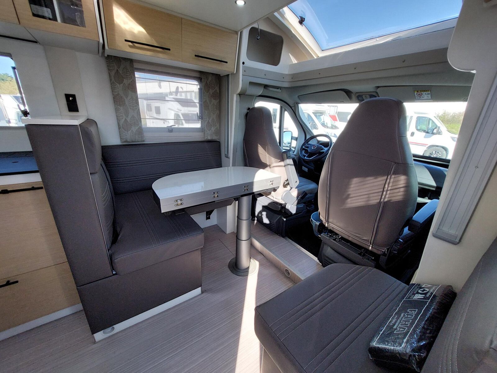 Fahrzeugabbildung Notin Sonstige Bilbao BCL Fiat Ducato 8 Hubbett 360°