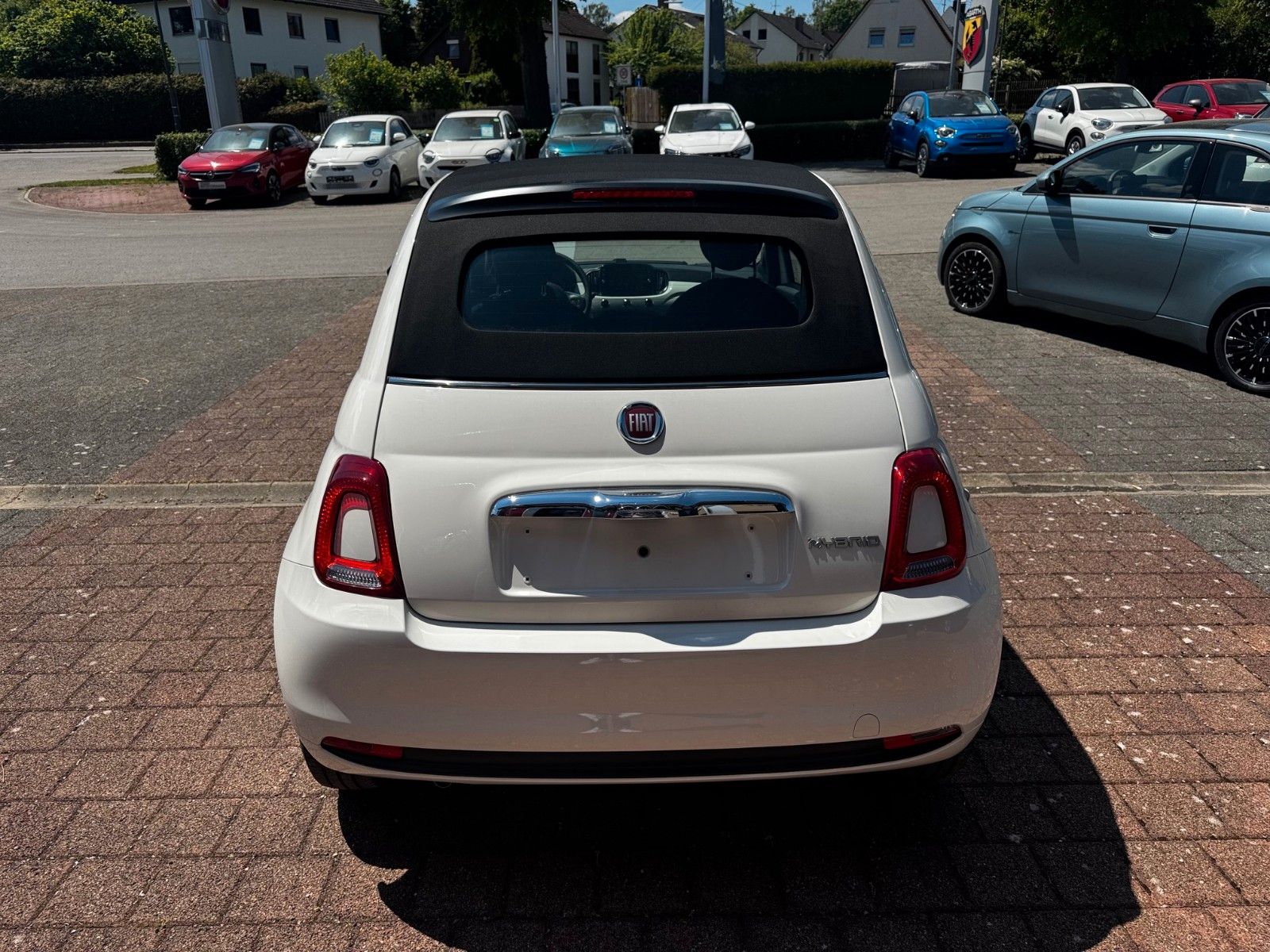 Fahrzeugabbildung Fiat 500C Carplay Tempomat Klima Tageszulassung