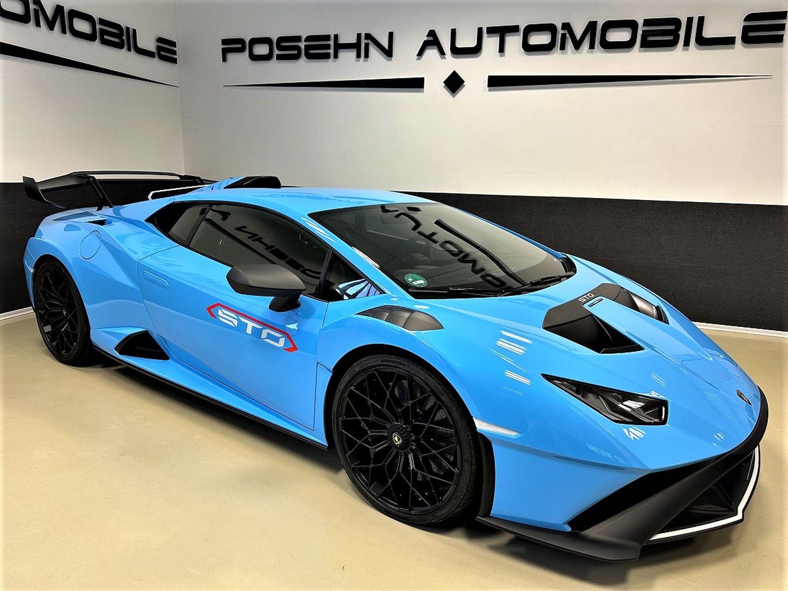 LAMBORGHINI Huracan