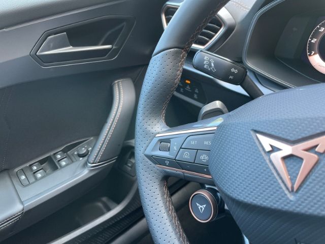 Fahrzeugabbildung CUPRA Formentor 1.5eTSI Autom. AHK, Navi, Sitzheizung,