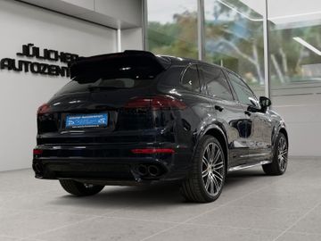 Porsche Cayenne - 3