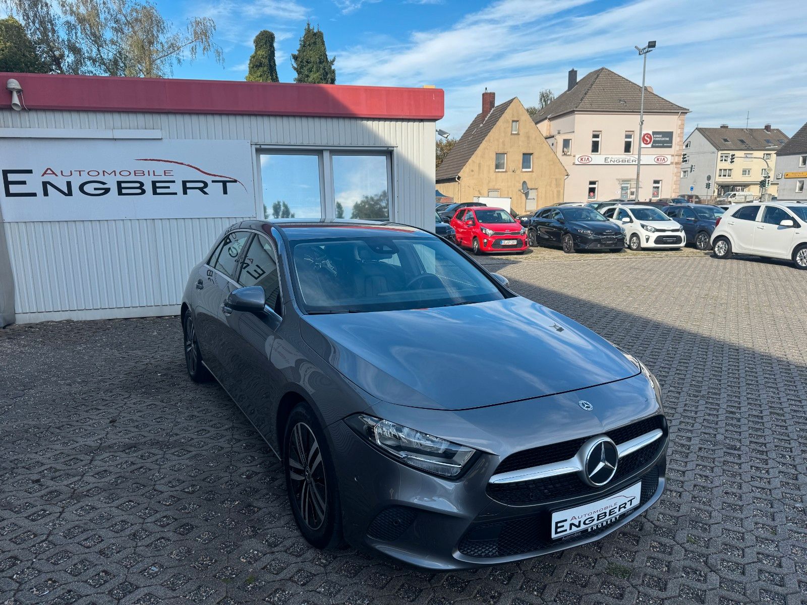 Mercedes-Benz A 180 Progressive Navi Carplay WKR SKR