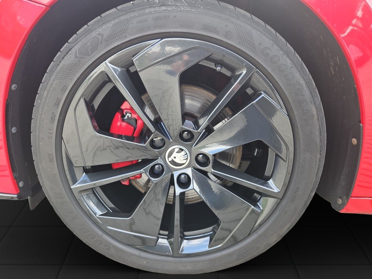 Fahrzeugabbildung SKODA Octavia Combi RS,AHK,Matrix,Navi,SHZ,Panorama