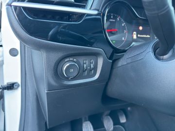 Opel Corsa 1.2 Klima Sitzheizung Tempomat LED