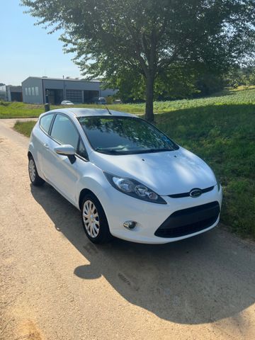 Ford Fiesta  60KW Klima Sitzheizung Bluetooth AUX